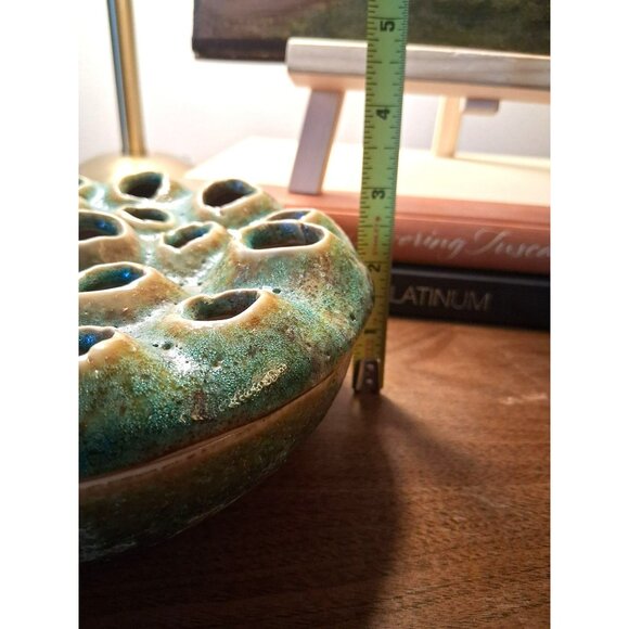 Vintage Ceramic Lotus Pod Flower Frog With Lid Turquoise Beige Glaze - Picture 6 of 6